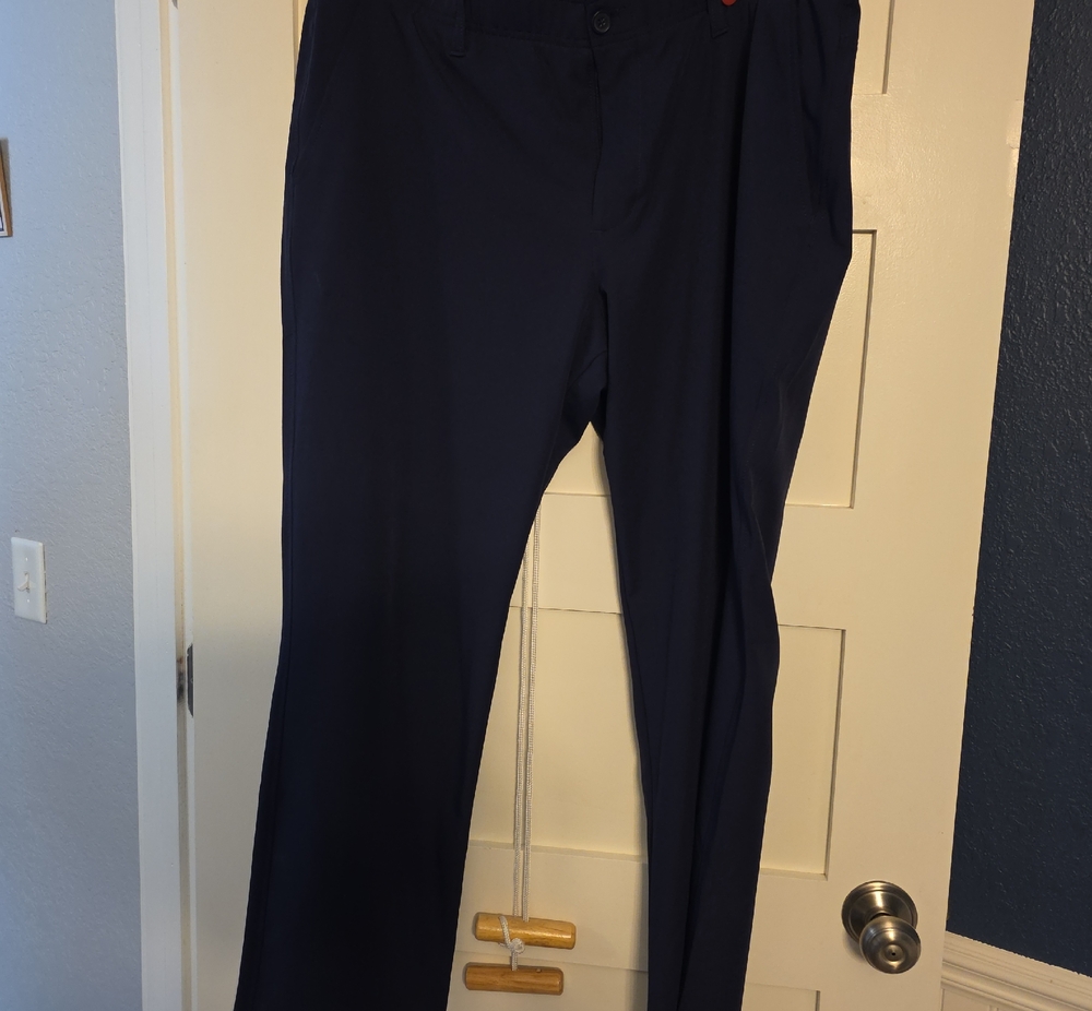UNDER ARMOUR MENS GOLF PANTS